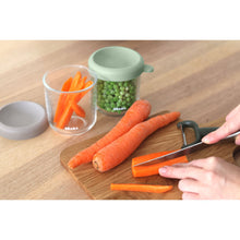 Load image into Gallery viewer, Beaba Glass Jars 250ml 2 Pack - Sage Green/Grey