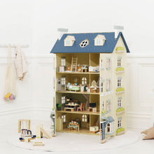 Load image into Gallery viewer, Le Toy Van Palace Wooden Dolls House