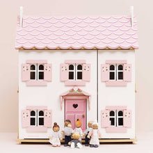 Load image into Gallery viewer, Le Toy Van Wooden Dolls House Family