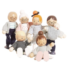 Load image into Gallery viewer, Le Toy Van Wooden Dolls House Family