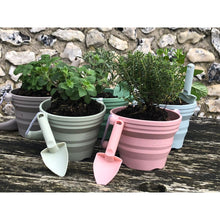 Load image into Gallery viewer, Scrunch Seedling Pot with Trowel - Old Rose
