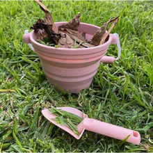 Load image into Gallery viewer, Scrunch Seedling Pot with Trowel - Old Rose