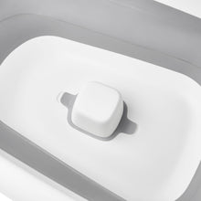 Load image into Gallery viewer, OXO Tot Splash & Store Bathtub