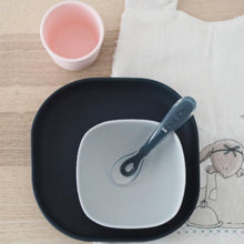 Load image into Gallery viewer, Beaba Silicone Suction Meal Set - Night Blue