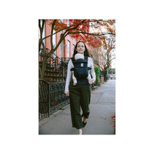 Load image into Gallery viewer, Ergobaby Omni Breeze Baby Carrier - Onyx Black