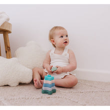 Load image into Gallery viewer, Bubble Silicone Star Stack & Play