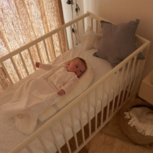Load image into Gallery viewer, Red Castle Cocoonababy Nest - White