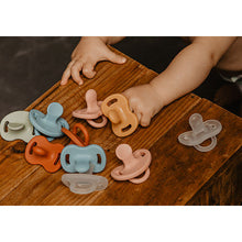 Load image into Gallery viewer, Suavinex Colour Essence All Silicone Soother with SX Pro Physiological Teat 0-6M - Blue