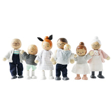 Load image into Gallery viewer, Le Toy Van Wooden Dolls House Family
