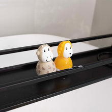Load image into Gallery viewer, Matchstick Monkey Bathtime Wobblers - Lion &amp; Giraffe

