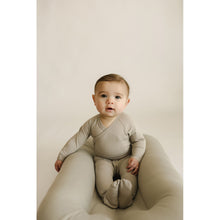 Load image into Gallery viewer, Snuggle Me Infant Lounger with Cover - Birch
