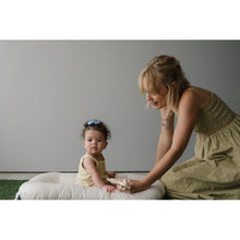 Load image into Gallery viewer, Snuggle Me Infant Lounger with Cover - Natural
