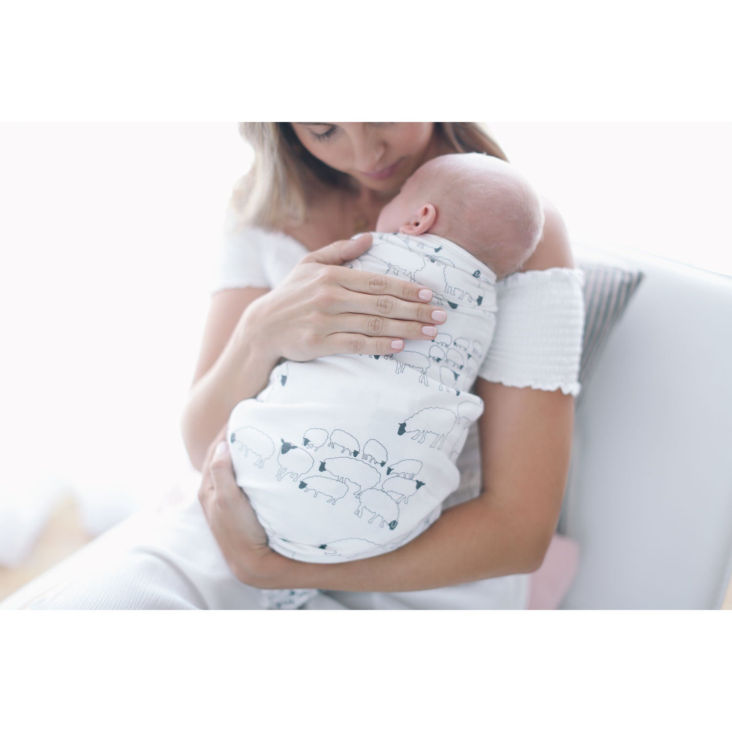 Ergobaby swaddler sheep discount